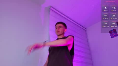 Julian Independent Model online show from April 18, 2026, 1:31 am