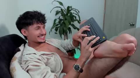 Snapshot of dimitri_targaryen chatting on February 21, 2025, 7:56 am Fabian online show from February 21, 2025, 7:56 am