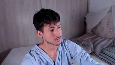 Snapshot of dimitri_targaryen chatting on October 21, 2025, 3:35 pm Fabian online show from October 21, 2025, 3:35 pm