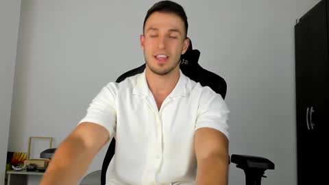 Snapshot of dimitricaruso chatting on March 5, 2025, 4:24 am dimitricaruso online show from March 5, 2025, 4:24 am