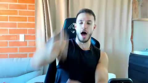 dimitricaruso online show from June 11, 2026, 6:28 pm