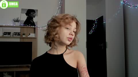 Snapshot of din_star chatting on December 23, 2024, 8:22 am Dina online show from December 23, 2024, 8:22 am