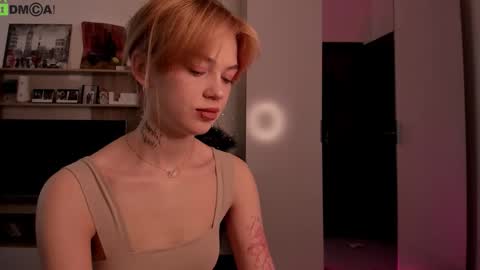 Snapshot of din_star chatting on December 14, 2025, 8:41 am Dina online show from December 14, 2025, 8:41 am