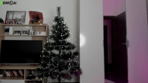 Snapshot of din_star chatting on December 22, 2025, 9:06 am Dina online show from December 22, 2025, 9:06 am