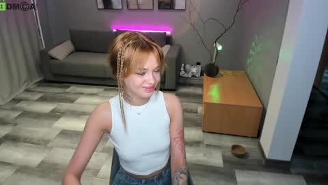 Snapshot of din_star chatting on March 28, 2026, 8:03 am Dina online show from March 28, 2026, 8:03 am