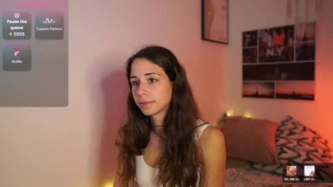 Dina online show from March 25, 2026, 2:23 pm