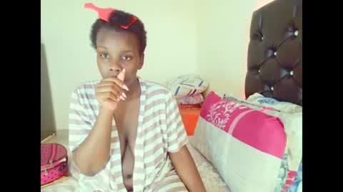 dinnydakrazx online show from January 12, 2026, 5:23 am