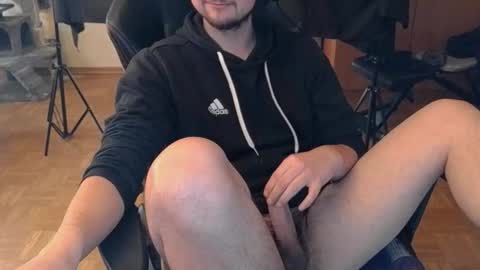 dirty_fun_boy online show from October 31, 2025, 9:54 am