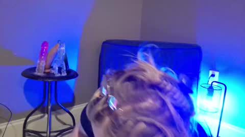 Daisy Wylde online show from March 4, 2025, 7:30 am