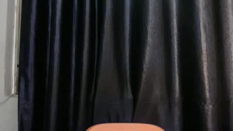 Snapshot of dirtydesirebabe chatting on April 23, 2026, 5:08 am dirtydesirebabe online show from April 23, 2026, 5:08 am