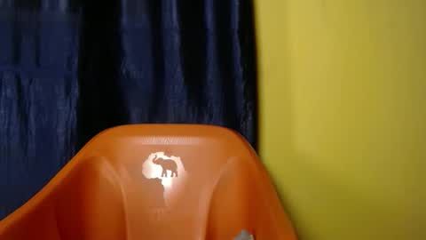 Snapshot of dirtydesirebabe chatting on May 13, 2026, 4:54 am dirtydesirebabe online show from May 13, 2026, 4:54 am