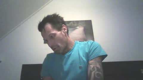 Snapshot of dirtyroccoxxx chatting on March 19, 2026, 9:19 pm DIRTYROCCOJENNY online show from March 19, 2026, 9:19 pm