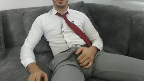 dirtyybooyy77 online show from October 3, 2025, 8:33 am