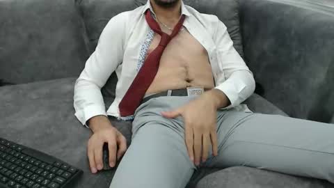 dirtyybooyy77 online show from October 14, 2025, 11:05 pm