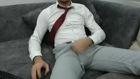 dirtyybooyy77 online show from October 28, 2025, 6:54 pm