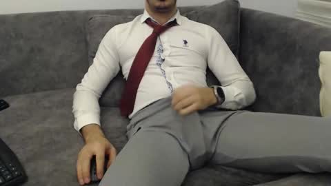 dirtyybooyy77 online show from February 17, 2026, 11:00 pm