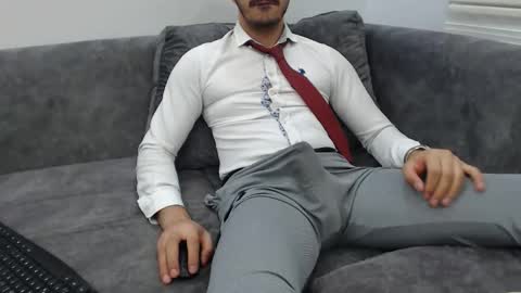 dirtyybooyy77 online show from May 17, 2026, 11:12 pm