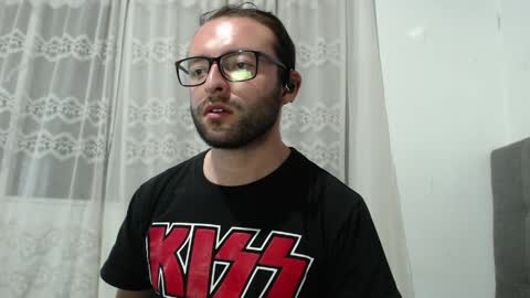 distortion_guy online show from May 15, 2026, 2:29 am