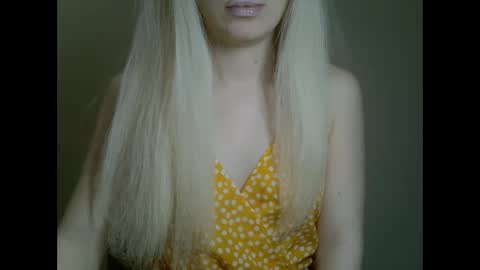 DitaMilton online show from February 17, 2025, 8:36 pm