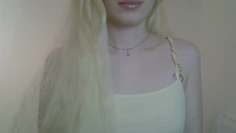 DitaMilton online show from March 8, 2026, 7:39 pm