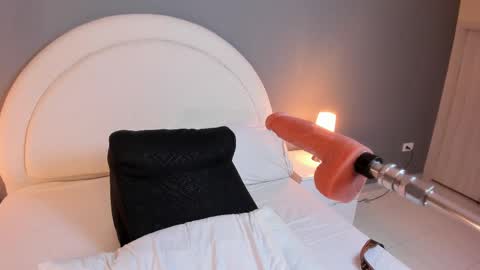 divine_sin online show from February 27, 2025, 10:42 pm