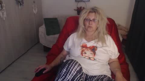 Alexxa online show from April 4, 2026, 6:49 pm