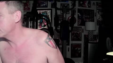 dix_handley_50 online show from September 28, 2025, 4:29 am