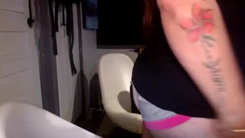 dix_yadown online show from June 2, 2026, 1:29 am