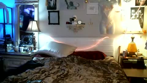 Dixie Doll online show from January 13, 2026, 10:37 pm