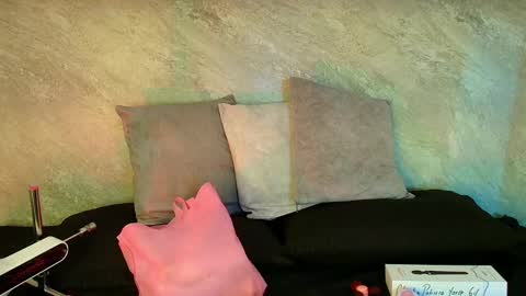 Sofia  online show from October 20, 2025, 2:39 pm