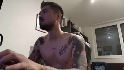 D online show from November 15, 2025, 6:48 pm