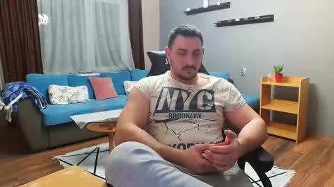 Snapshot of djmute chatting on February 4, 2025, 6:17 pm STR8 BOYv online show from February 4, 2025, 6:17 pm