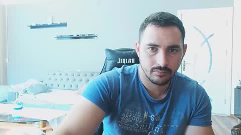 Snapshot of djmute chatting on September 30, 2025, 10:09 am STR8 BOYv online show from September 30, 2025, 10:09 am