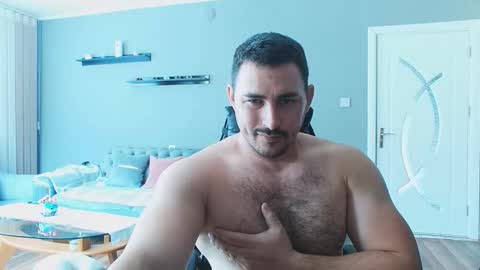 Snapshot of djmute chatting on October 6, 2025, 10:45 am STR8 BOYv online show from October 6, 2025, 10:45 am