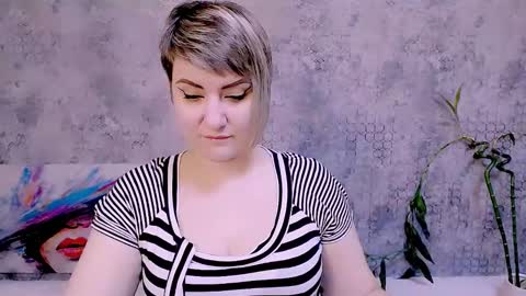 djullia online show from November 23, 2025, 5:07 am