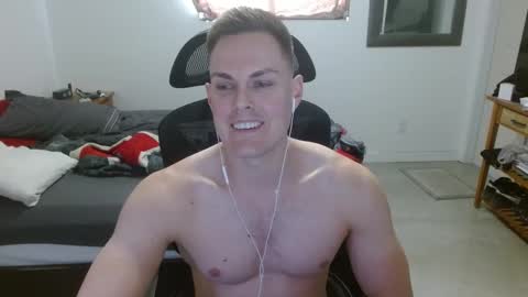 Snapshot of dmoney212 chatting on February 13, 2025, 8:03 pm dmoney212 online show from February 13, 2025, 8:03 pm