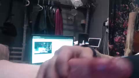 Snapshot of dns204563 chatting on March 14, 2026, 5:29 pm dns204563 online show from March 14, 2026, 5:29 pm