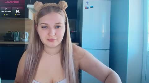 Snapshot of do_u_want_alice chatting on February 14, 2026, 7:16 am Alice online show from February 14, 2026, 7:16 am