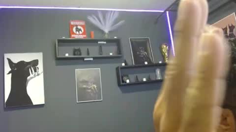 Snapshot of dober_manent chatting on November 17, 2025, 2:17 am dober_manent online show from November 17, 2025, 2:17 am