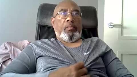 dofrank969 online show from June 7, 2026, 3:16 pm