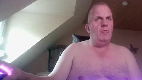 doggy2629 online show from October 28, 2025, 3:47 pm