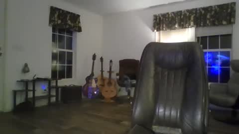 dogluc7 online show from December 7, 2024, 5:37 am