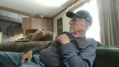 doingmyself69 online show from April 16, 2026, 11:07 pm