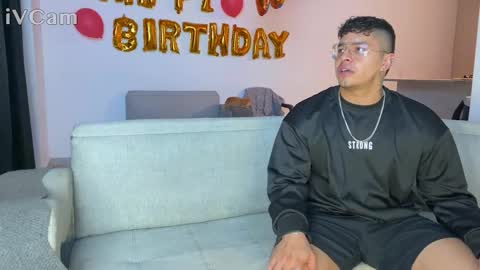 Auro and Santiago online show from April 18, 2026, 4:16 am