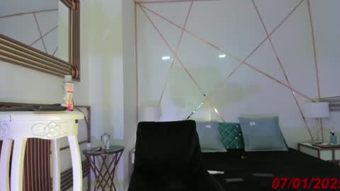 Snapshot of doll_isaa chatting on January 7, 2025, 12:41 pm ISA DOLL online show from January 7, 2025, 12:41 pm