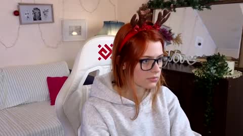 Snapshot of doll_lesli chatting on December 26, 2024, 3:20 pm Your doll Lesli online show from December 26, 2024, 3:20 pm