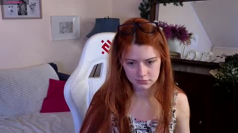 Snapshot of doll_lesli chatting on January 14, 2025, 2:43 pm Your doll Lesli online show from January 14, 2025, 2:43 pm