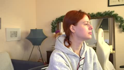 Snapshot of doll_lesli chatting on January 15, 2025, 2:35 pm Your doll Lesli online show from January 15, 2025, 2:35 pm