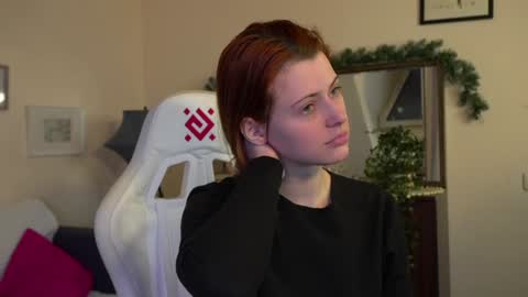 Snapshot of doll_lesli chatting on January 27, 2025, 2:35 pm Your doll Lesli online show from January 27, 2025, 2:35 pm