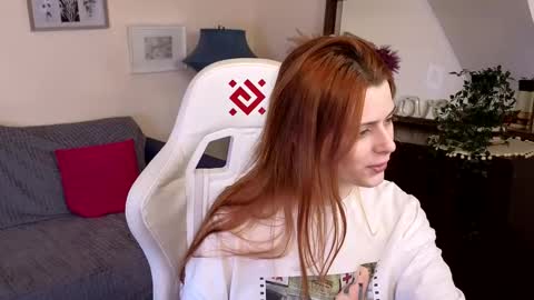 Snapshot of doll_lesli chatting on February 9, 2025, 4:29 pm Your doll Lesli online show from February 9, 2025, 4:29 pm